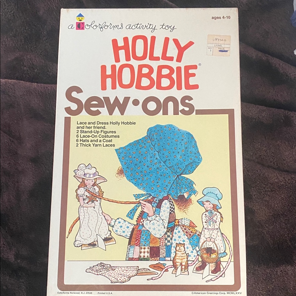 Holly Hobbie Sew-Ons Craft Kit